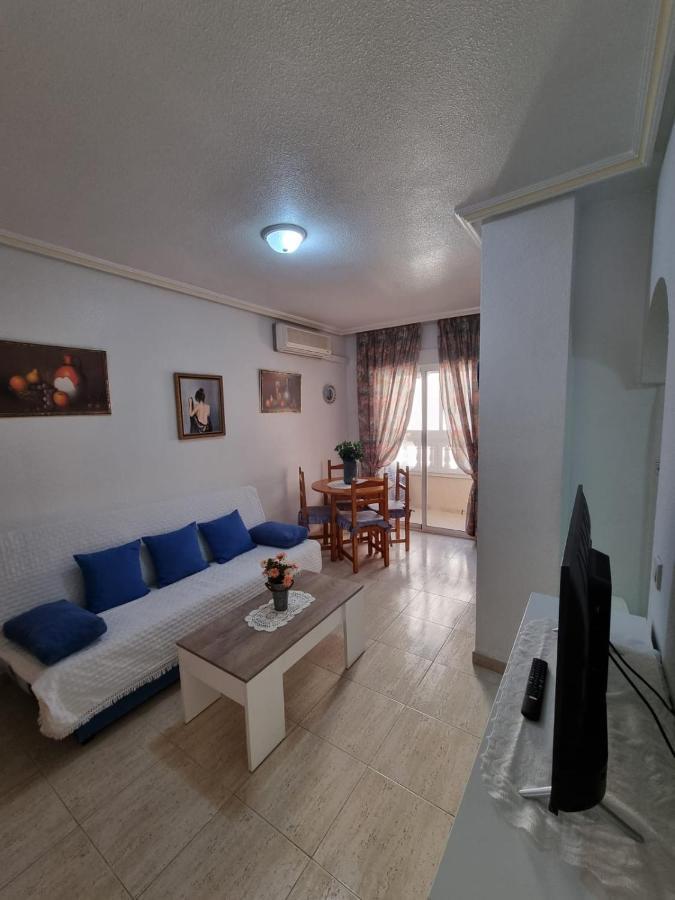 Gemuetliche Ferienwohnung In Torrevieja Ca100M Vom Strand Playa Del Cura Entfernt Exterior photo