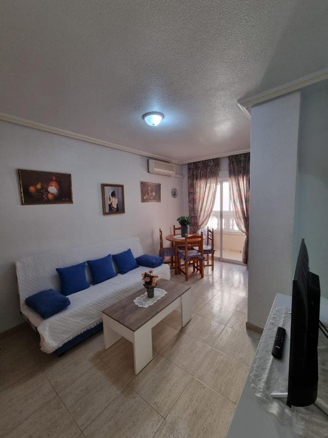 Gemuetliche Ferienwohnung In Torrevieja Ca100M Vom Strand Playa Del Cura Entfernt Exterior photo